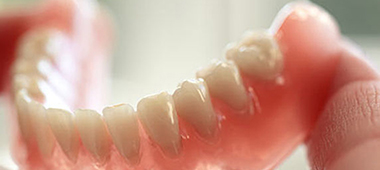 پروتز و دندانسازی